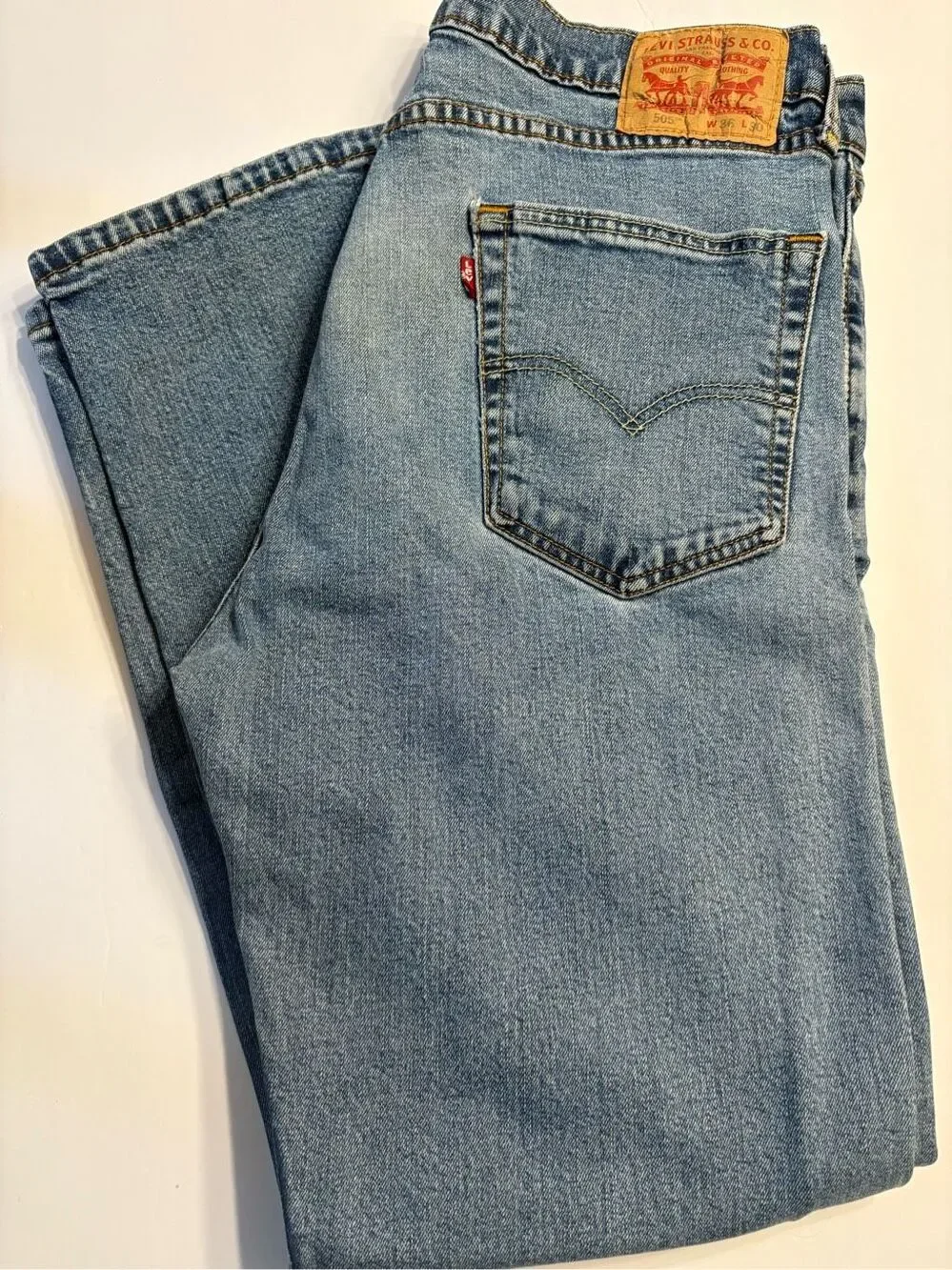 Levi's 505 Men's Slim Straight Fit Light Wash Denim Blue Jeans 36Wx30L 36x30